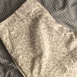 White and grey cheetah short